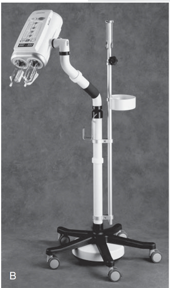 Dual-headed ct contrast injector